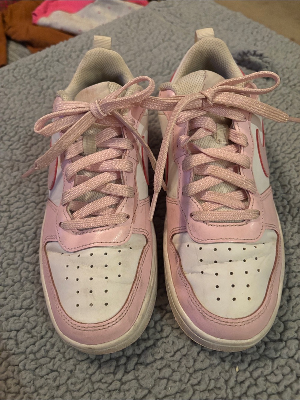Nike Kids Pink and White Low-Top Sneakers